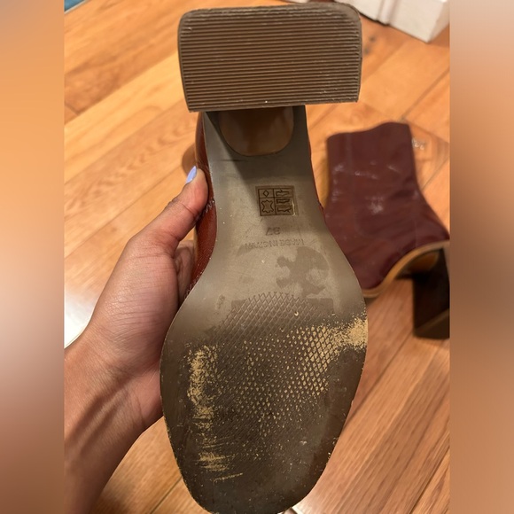 Brown leather L’intervalle boots - Picture 3 of 6